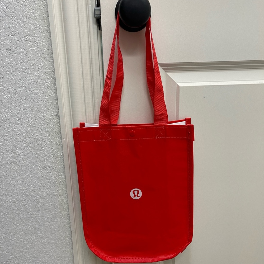 Lululemon reusable shopping bag - small